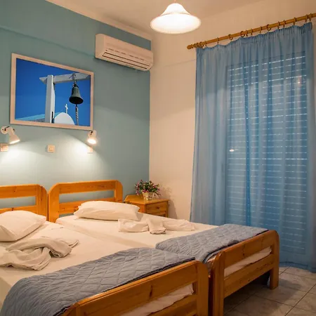 Ξενοδοχείο με διαμερίσματα Yiannis Yard &