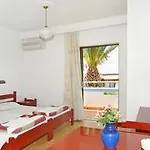 Apart-hotel Yiannis Yard & 4*