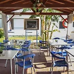 Apart-hotel Yiannis Yard &