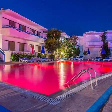 Apart-hotel Yiannis Yard &