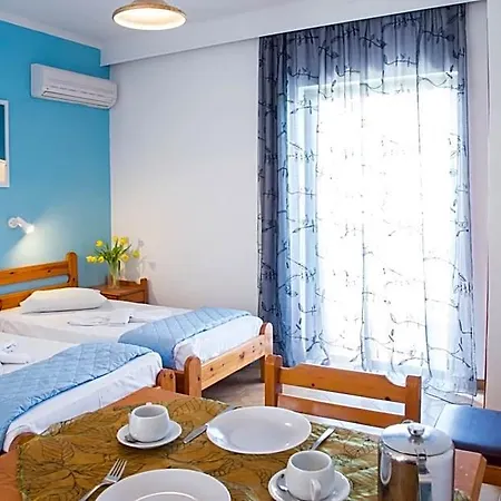 Apartahotel Yiannis Yard & 4*