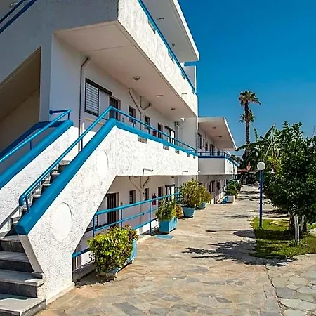 Apartahotel Yiannis Yard &
