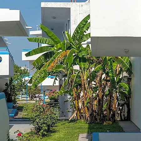 Yiannis Yard & Lejlighedshotel