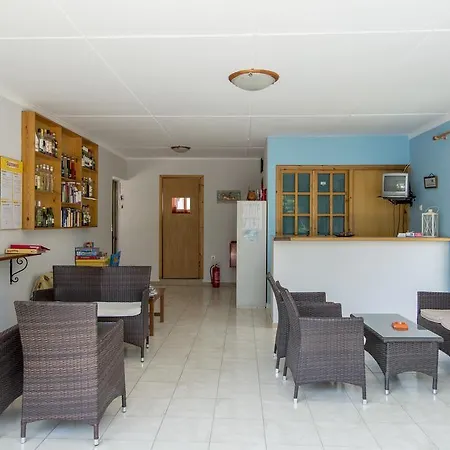 Apartahotel Yiannis Yard & 4*