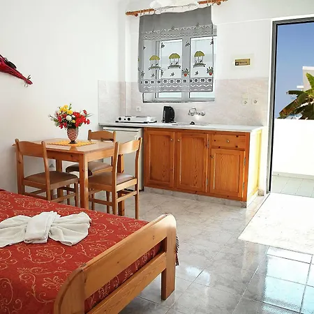 Yiannis Yard & 4* Kos By