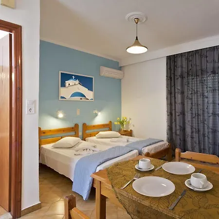 Yiannis Yard & Lejlighedshotel 4*