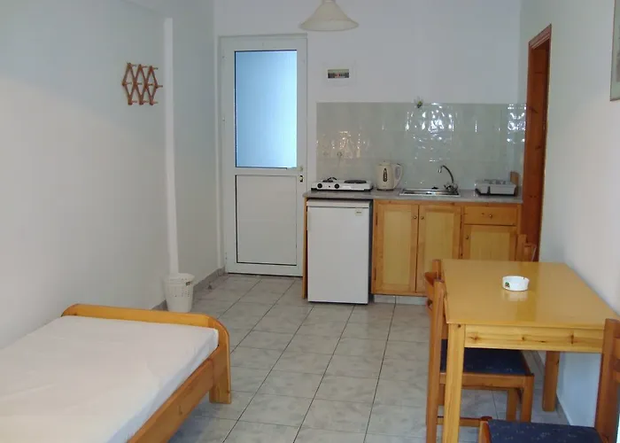 Yiannis Yard & 3* Kos Town