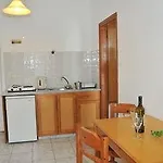 Yiannis Yard & Kos-Stadt
