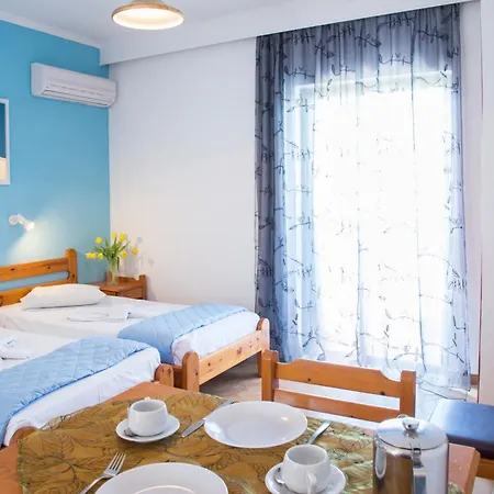 Yiannis Yard & Aparthotel