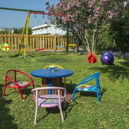 Yiannis Yard &
