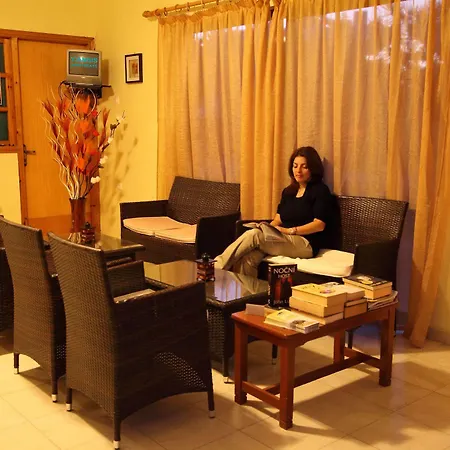 Yiannis Yard & Aparthotel 3*