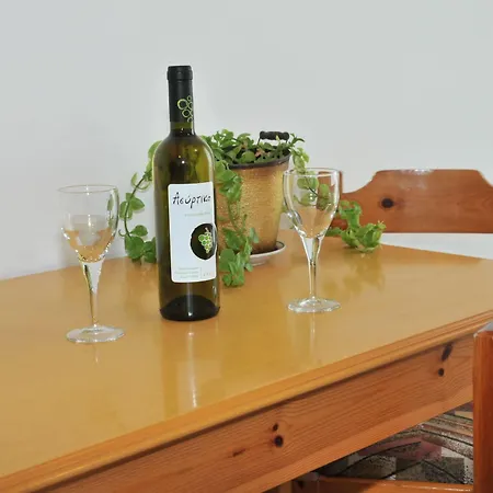 Yiannis Yard & 3* Kos Town