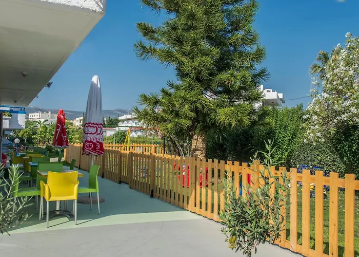 Yiannis Yard & Lägenhetshotell Kos