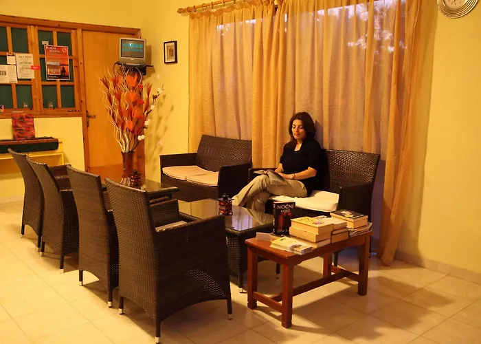 Yiannis Yard & Aparthotel 3*